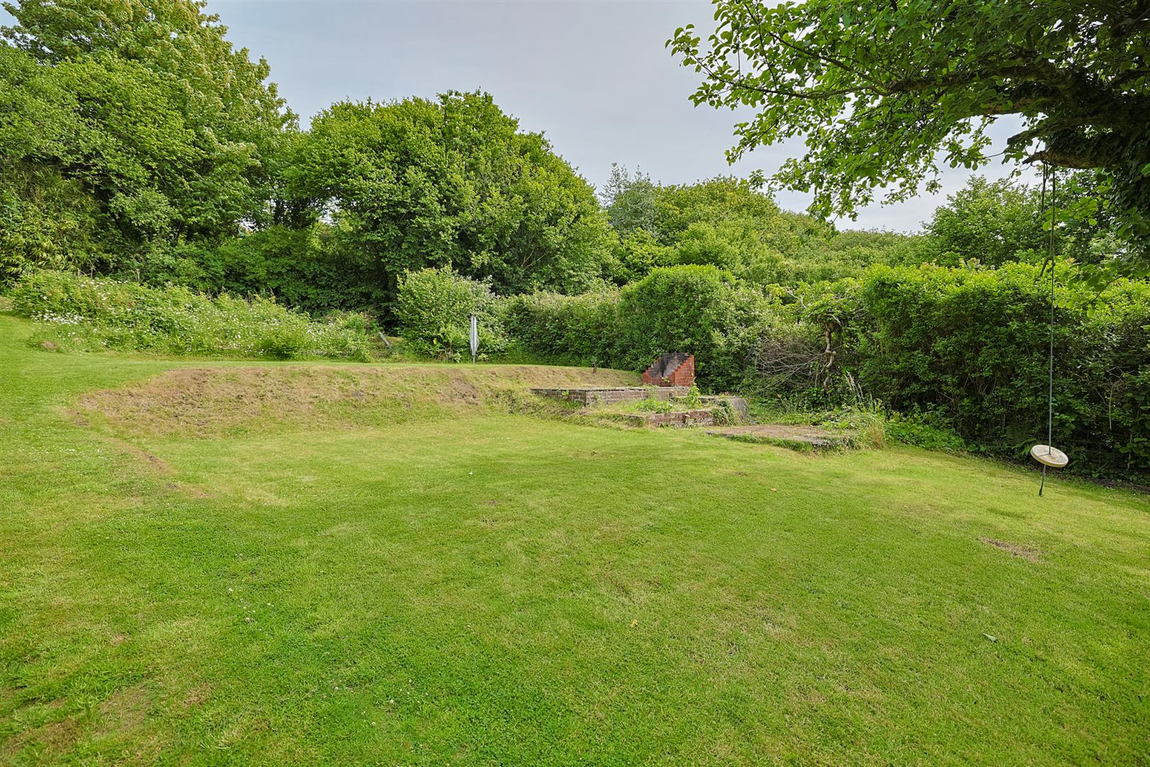 Walters Row, Dunvant, Swansea, SA2 7TB